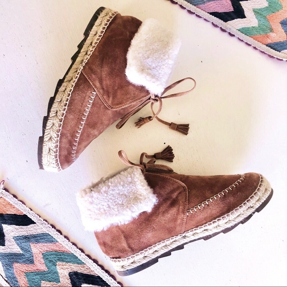ANDREA GOMEZ Brown Suede Shearling Mocassins Sz 38